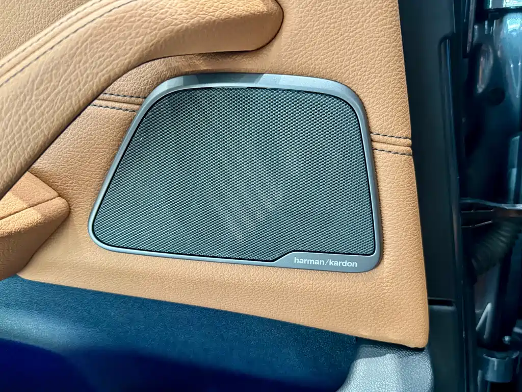 BMW 5 Series 2022 — фото 12