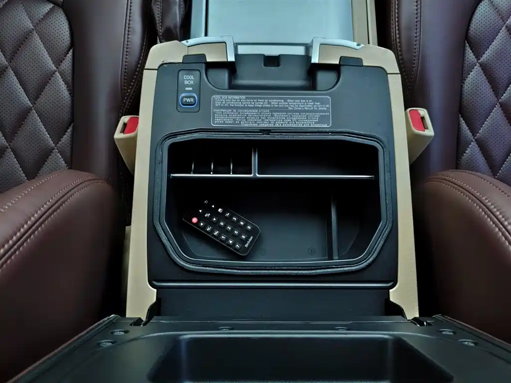 Toyota Land Cruiser 2016 — фото 13