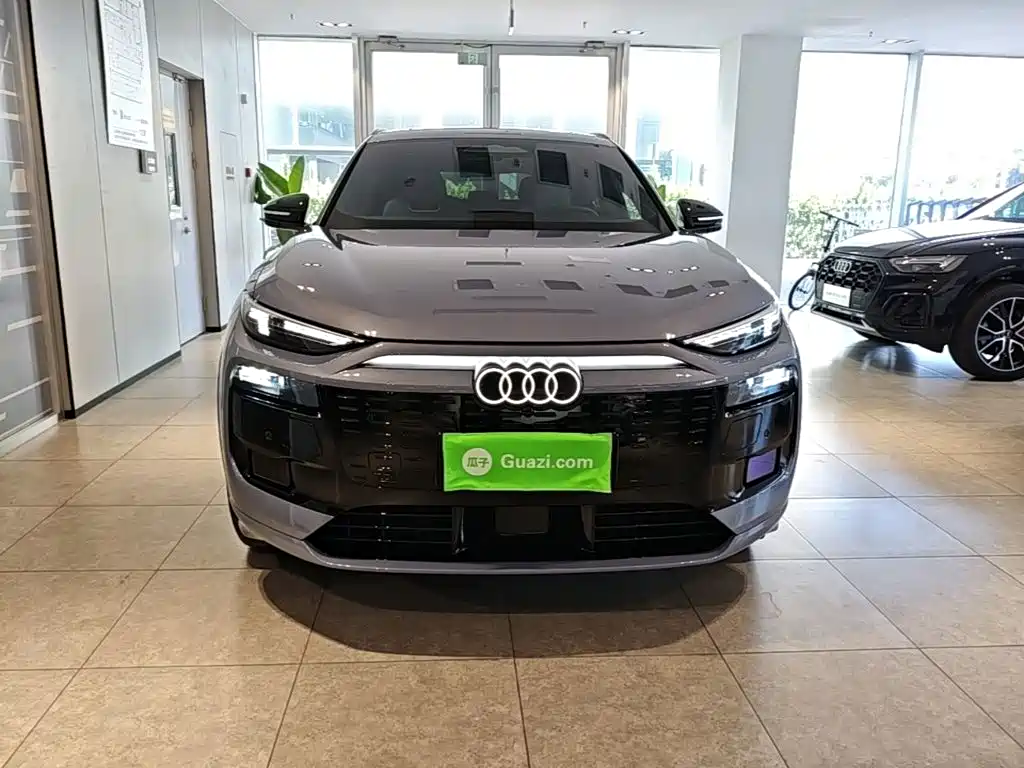 Audi Q6L e-tron 2025