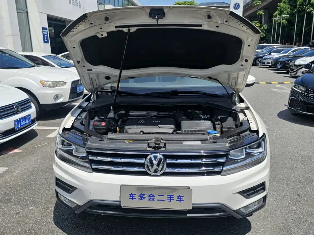 Volkswagen Tiguan L 2017 — фото 18
