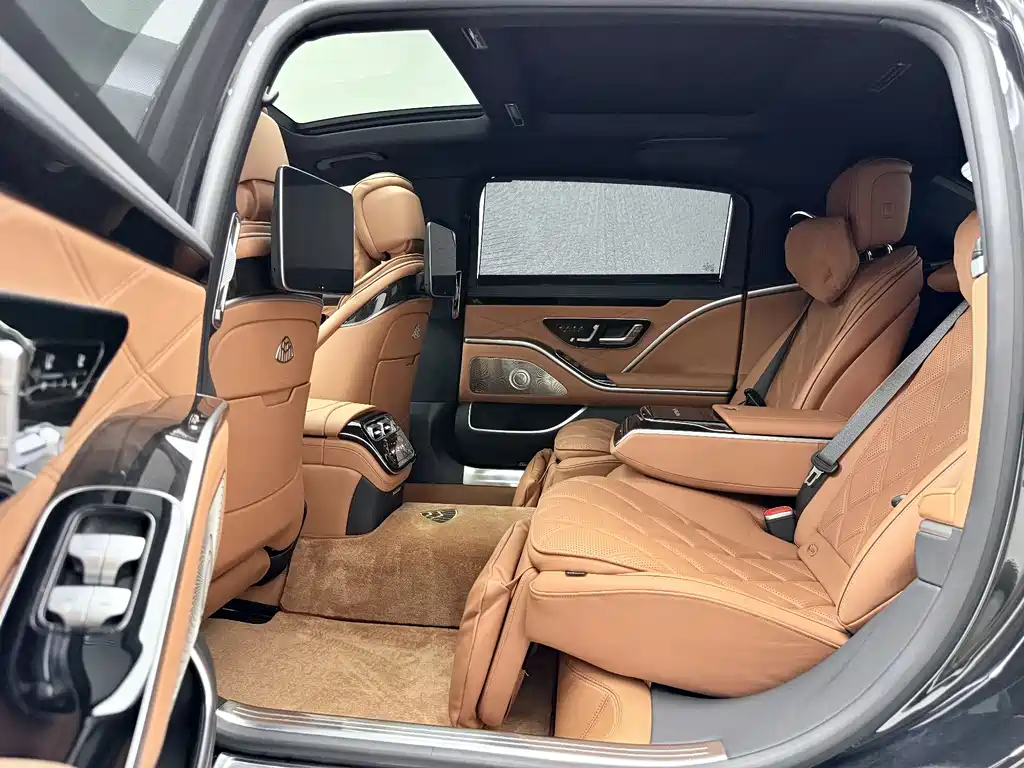 Mercedes-Benz S-Class 2025 — фото 13