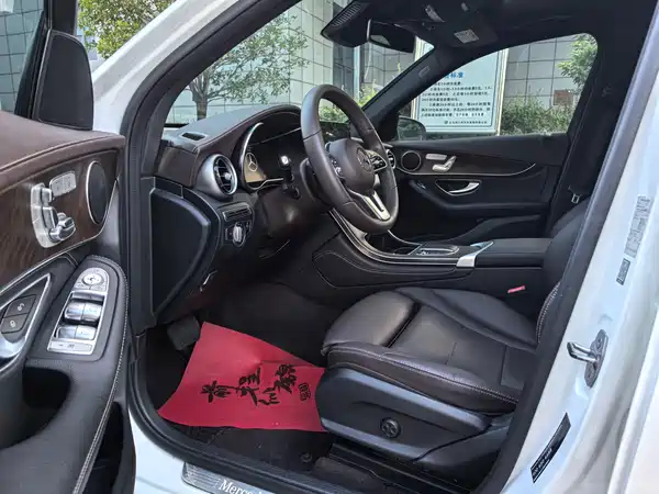 Mercedes-Benz GLC 2020