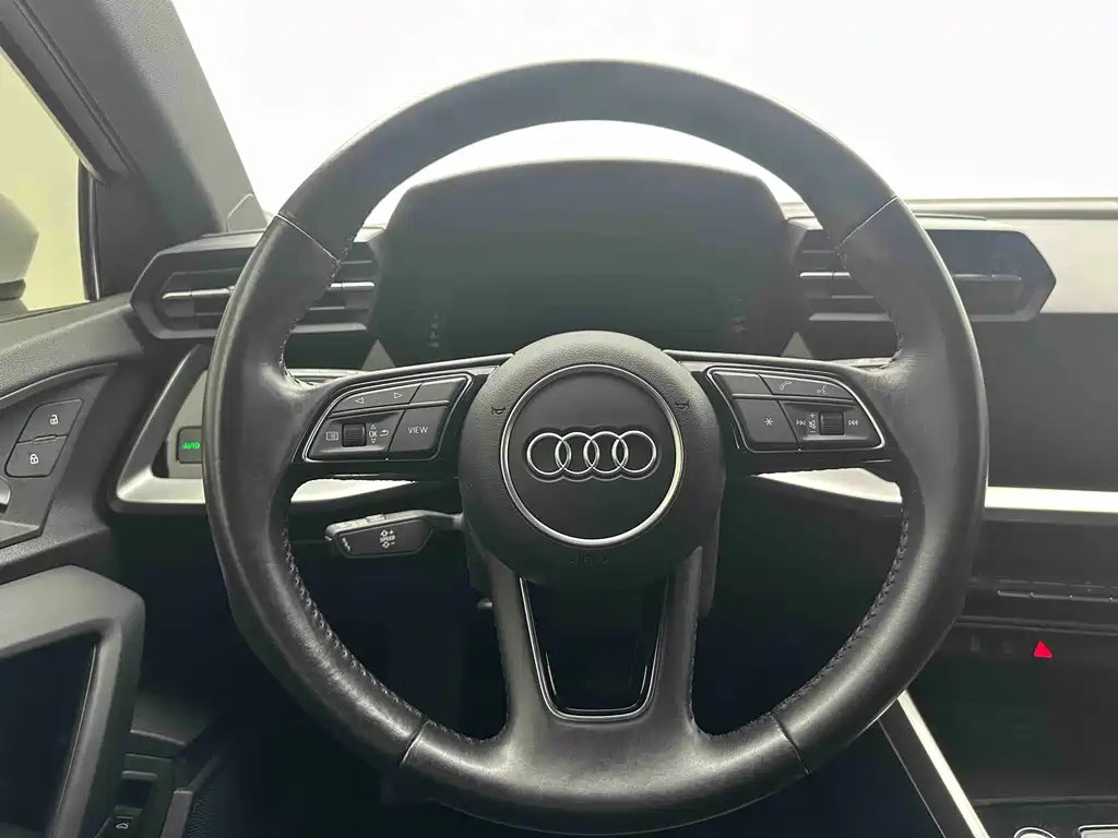 Audi A3 2022 — фото 16