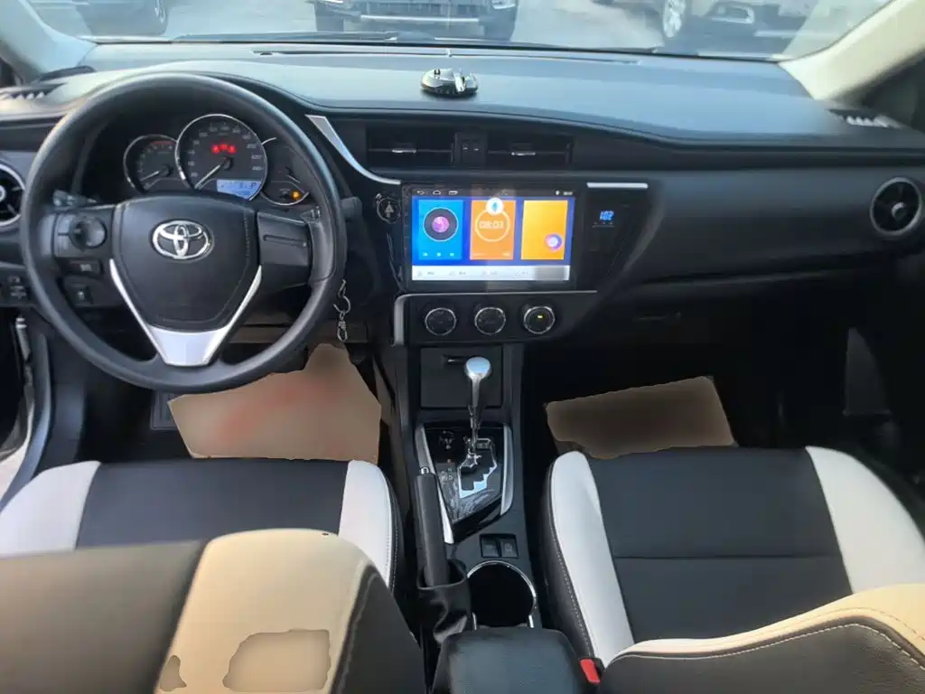 Toyota Corolla 2018 — фото 10