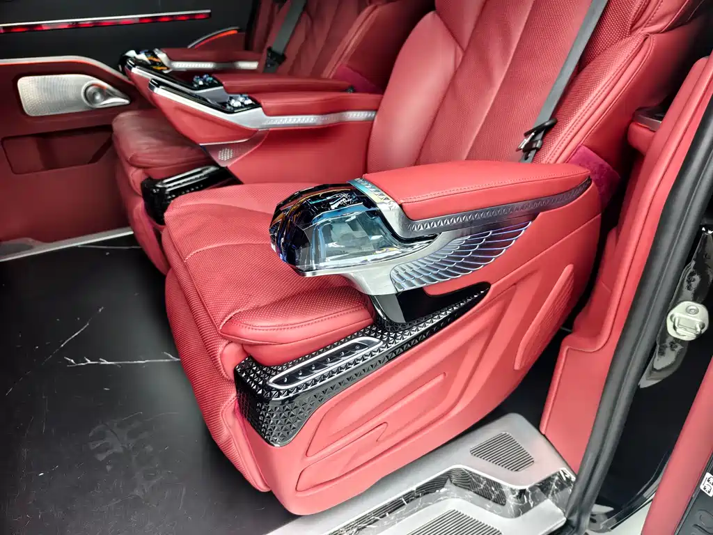 Mercedes-Benz Ascend VITO 2025 — фото 16