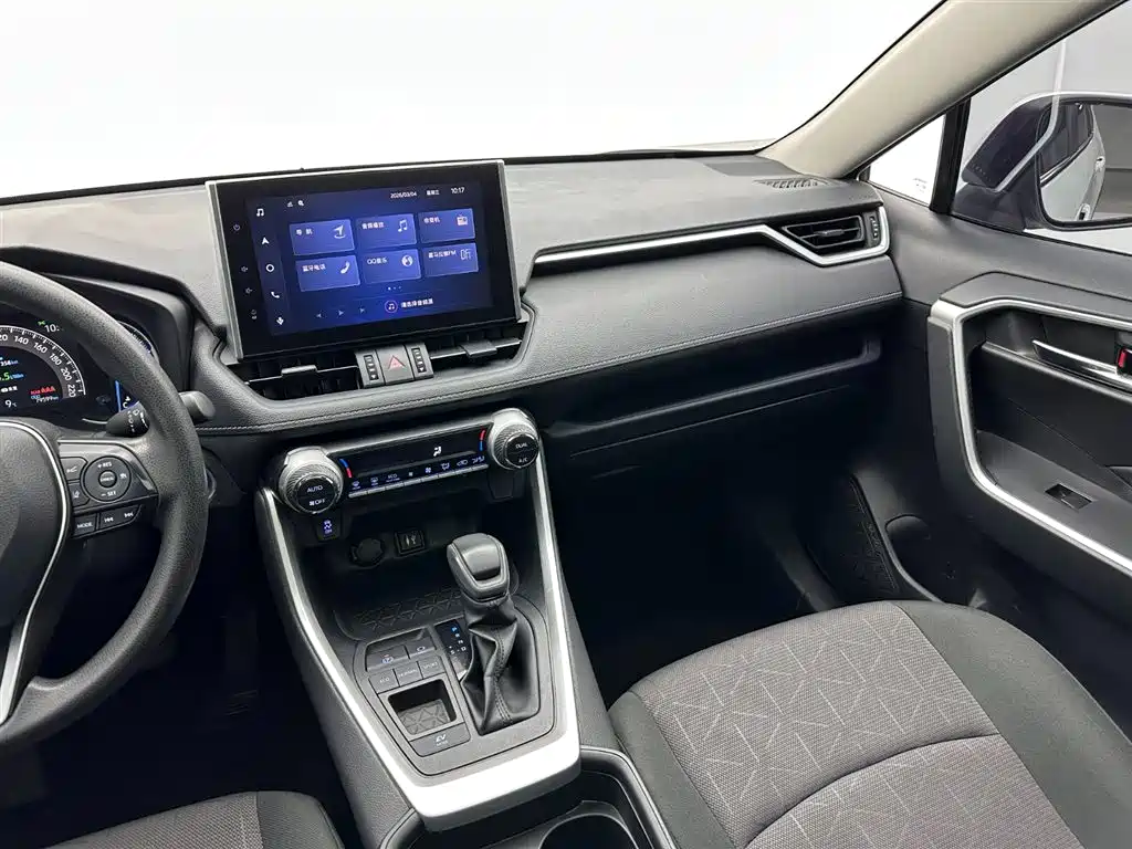 Toyota RAV4 2023 — фото 14