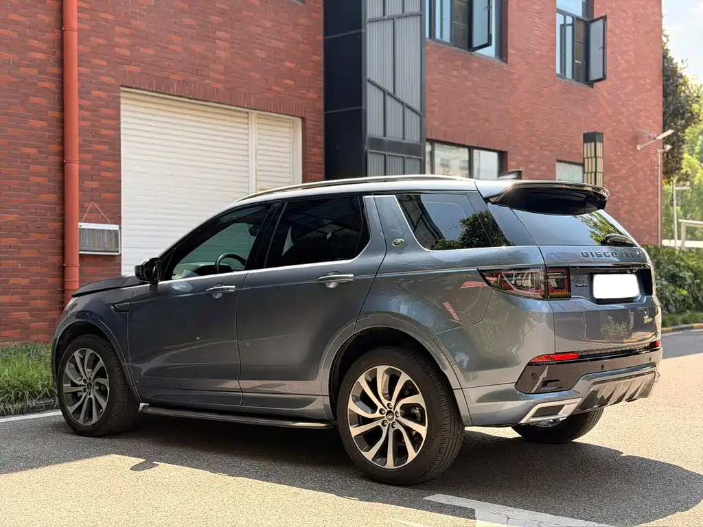Land Rover Discovery Sport 2021 — фото 9