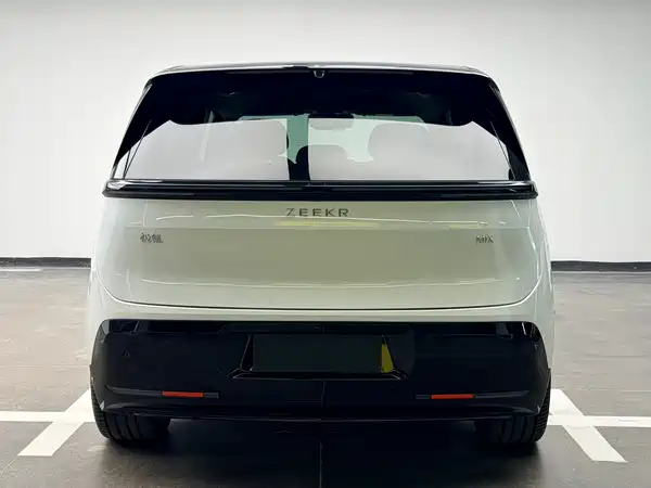 Zeekr MIX 2025