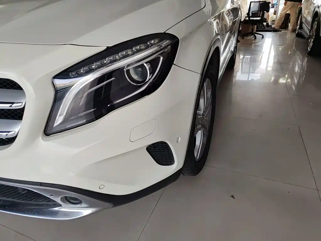 Mercedes-Benz GLA 2015 — фото 24