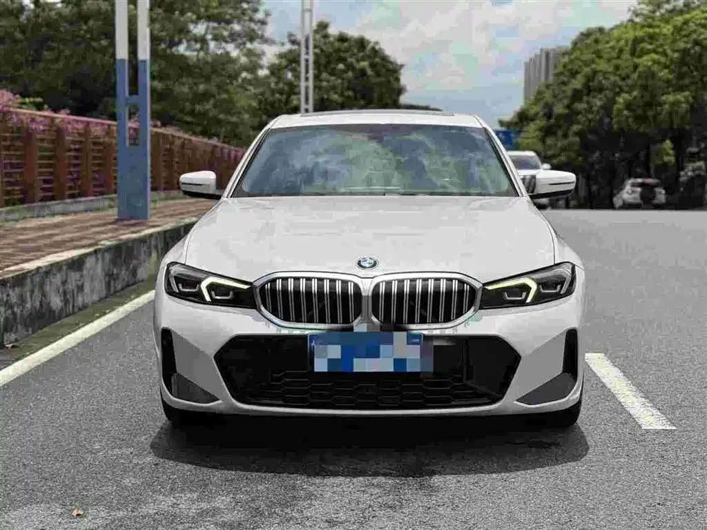 BMW 3 Series 2022