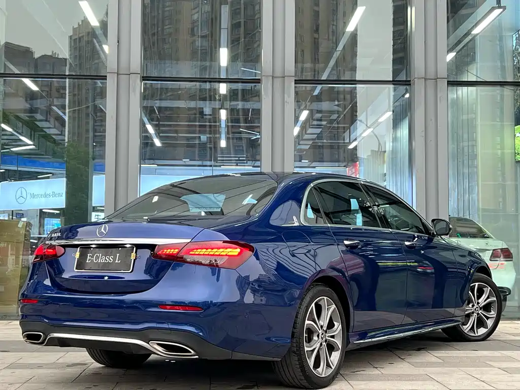 Mercedes-Benz E-Class 2023