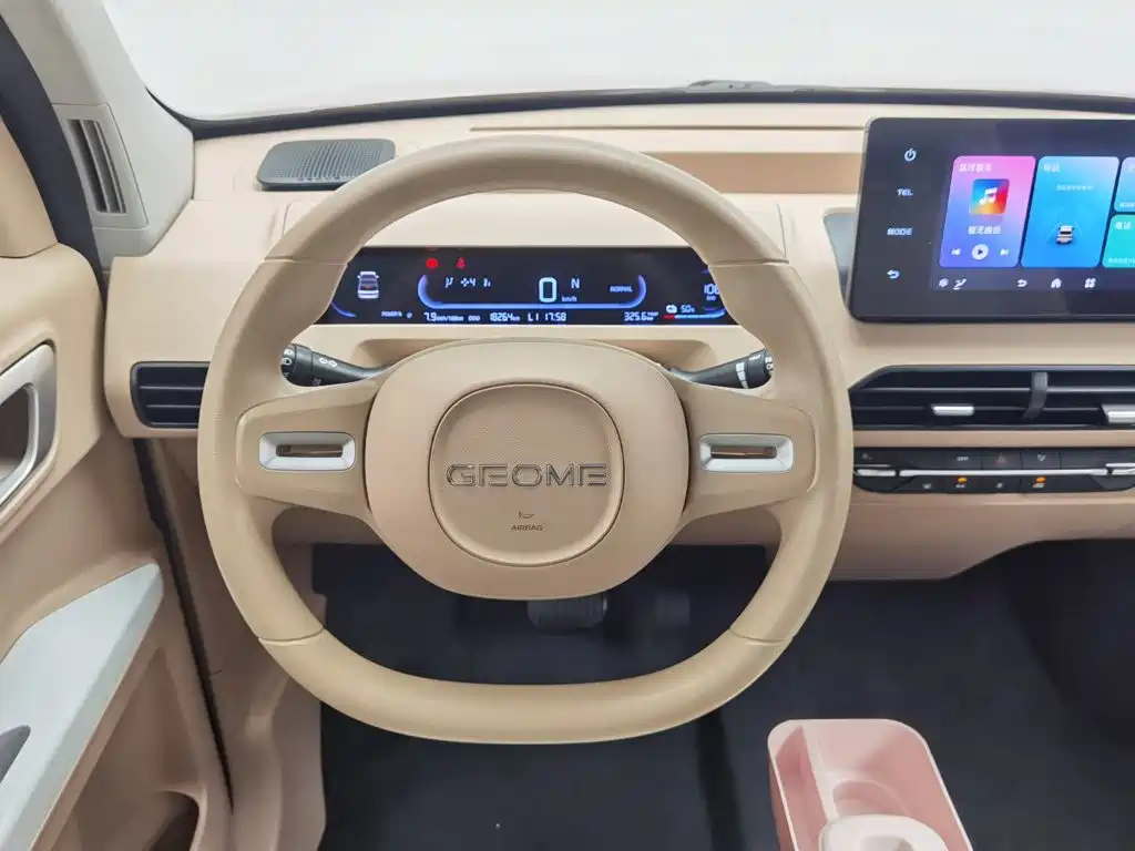 Geely Galaxy Panda 2024 — фото 11