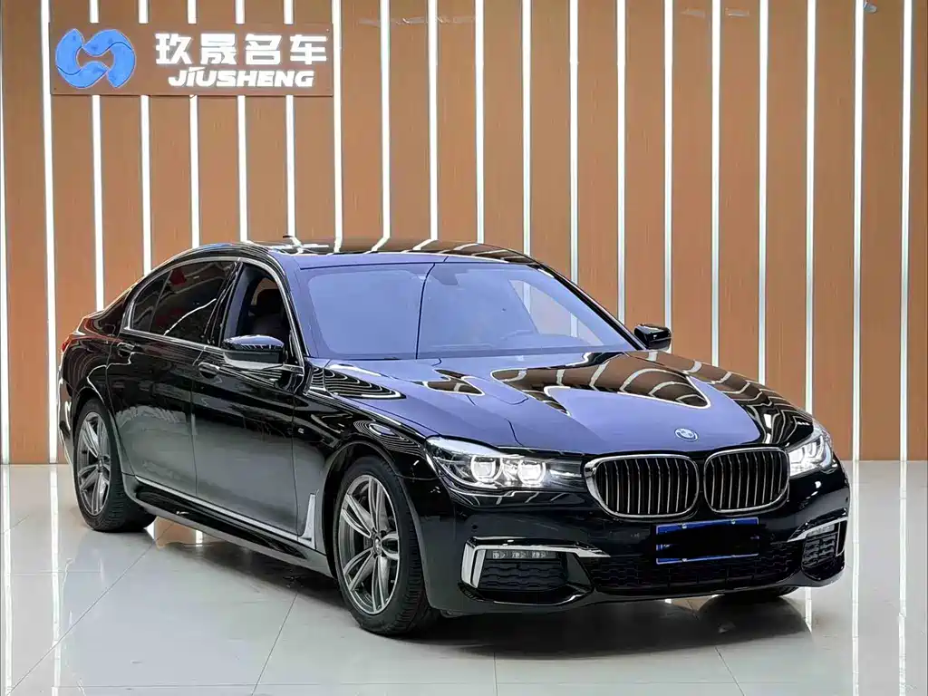 BMW 7 Series 2018 — фото 3
