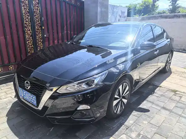 Nissan Teana 2022