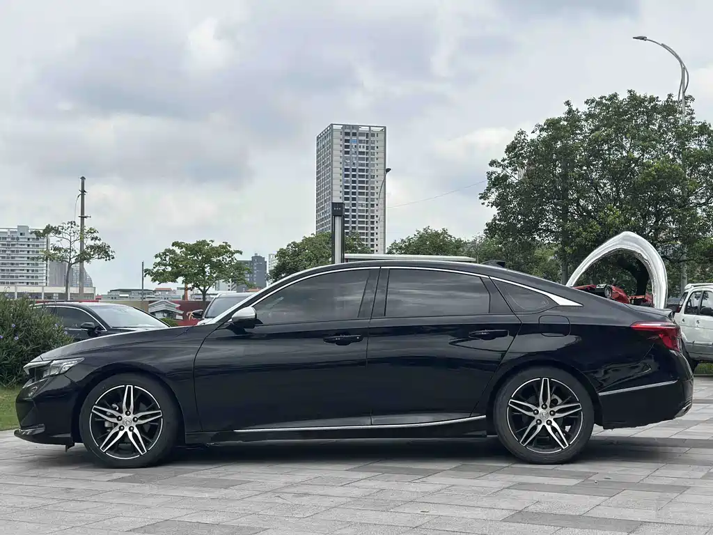 Honda Inspire 2023 — фото 12
