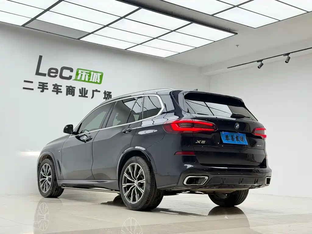 BMW X5 2021 — фото 15