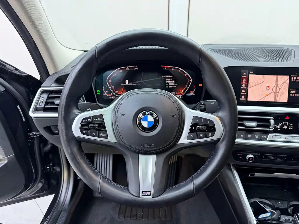 BMW 3 Series 2022 — фото 11