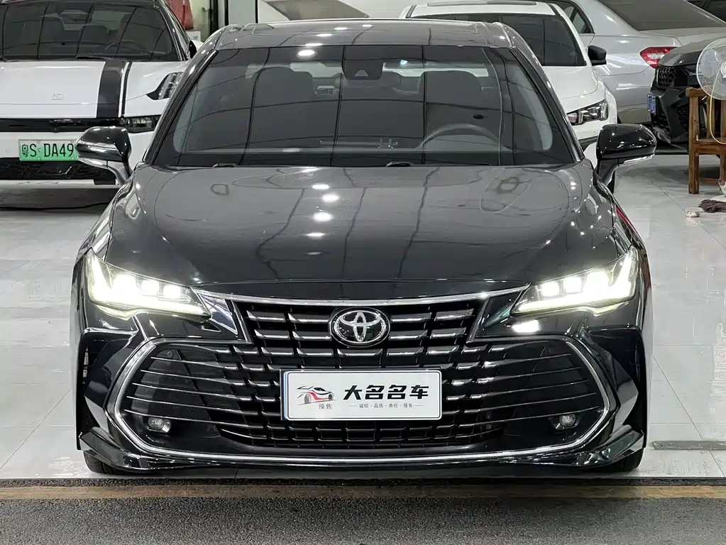 Toyota Avalon 2022 — фото 2