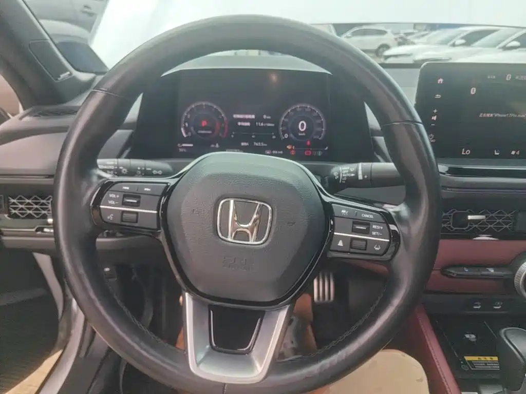 Honda Accord 2023 — фото 11