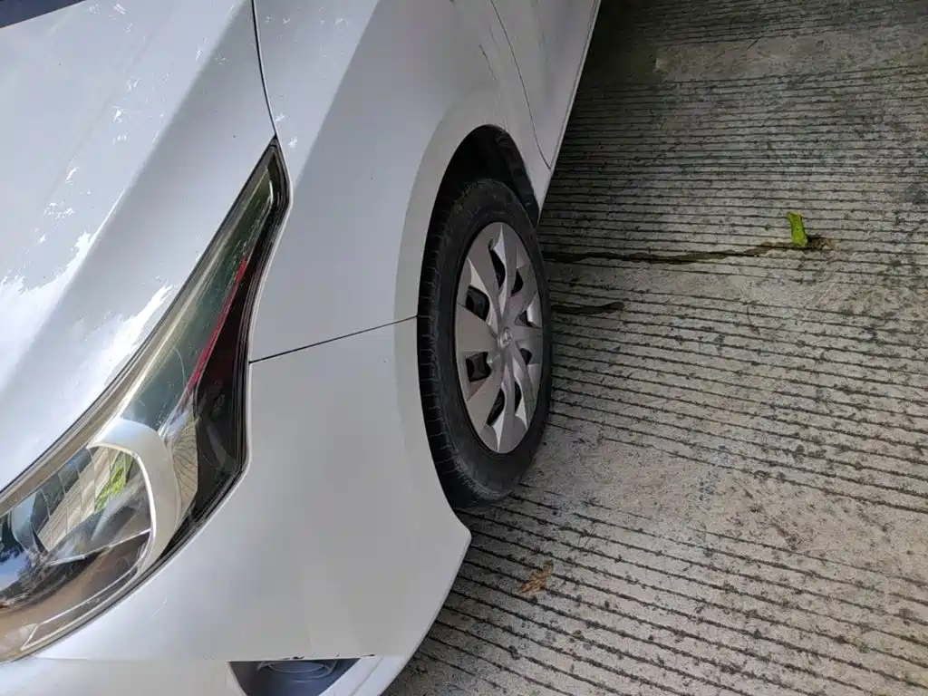 Toyota Yaris L 2020 — фото 23