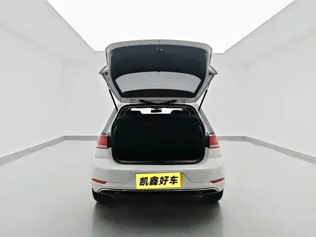 Volkswagen Golf 2020
