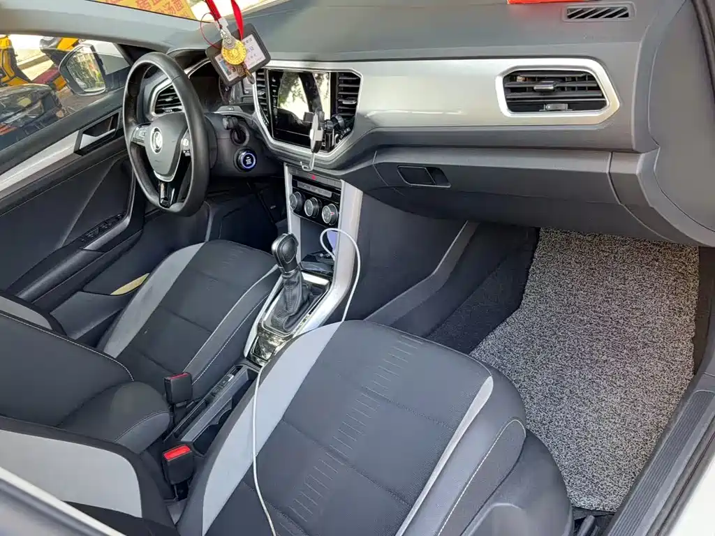 Volkswagen T-Roc 2021