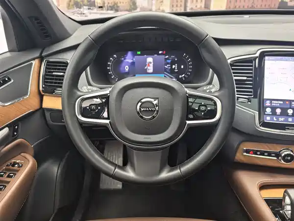 Volvo XC90 2024