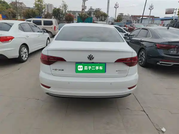 Volkswagen Sagitar 2019