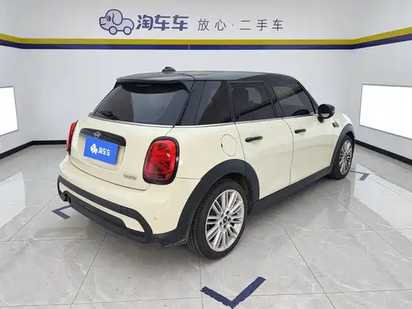 MINI 2022