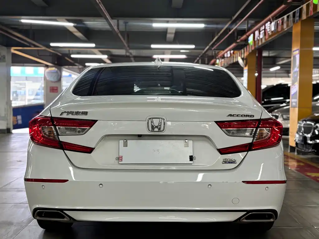 Honda Accord 2020 — фото 7