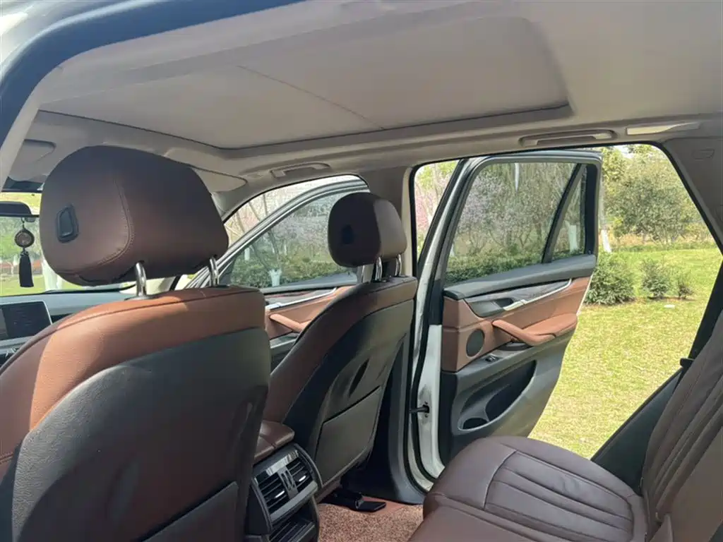 BMW X5 2015 — фото 14