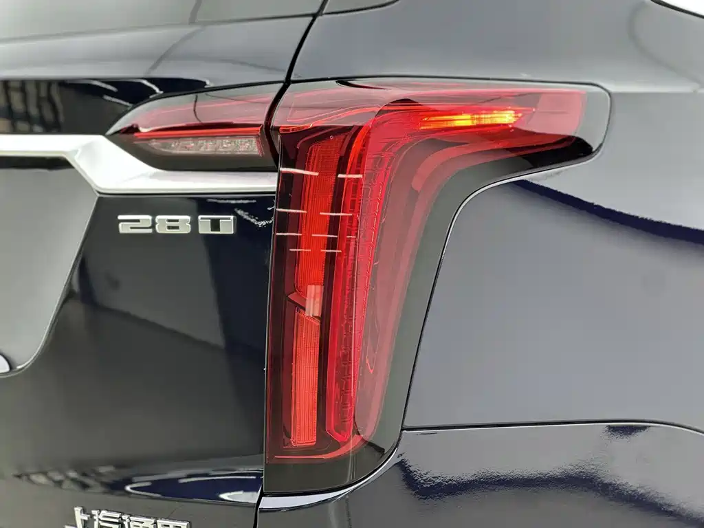 Cadillac XT6 2019 — фото 15