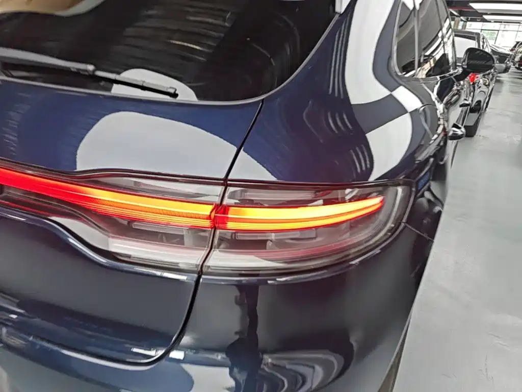 Porsche Macan 2021 — фото 8