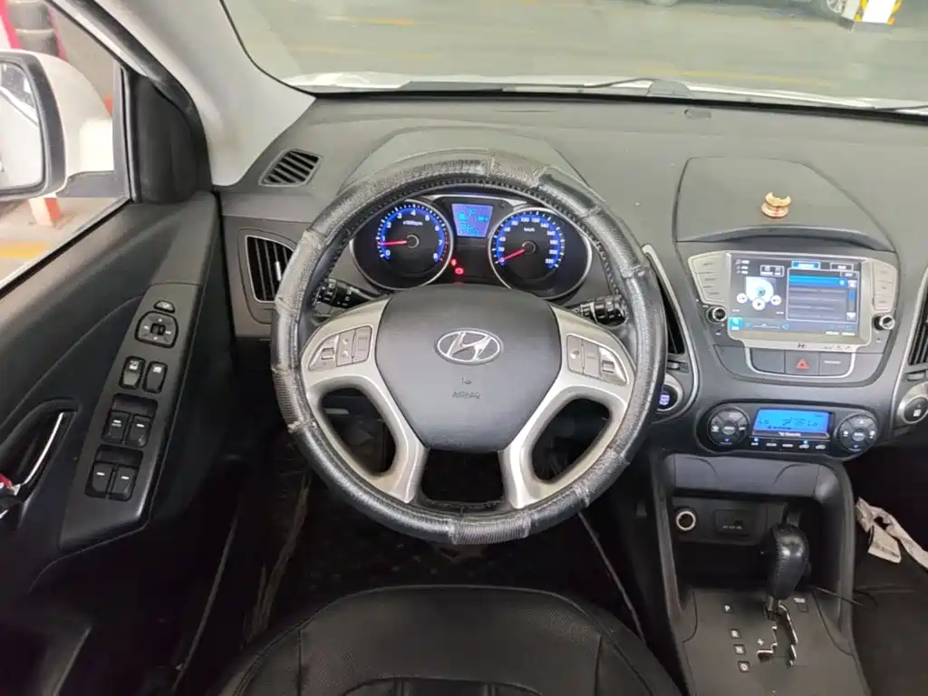 Hyundai ix35 2016 — фото 17