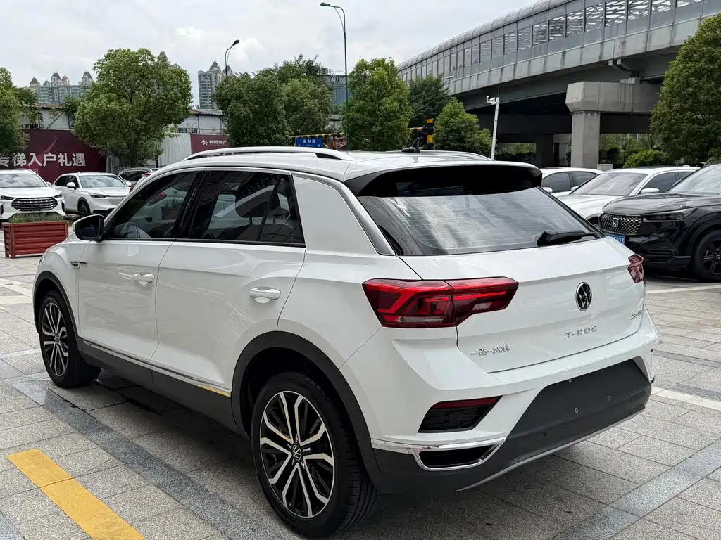 Volkswagen T-Roc 2023 — фото 14