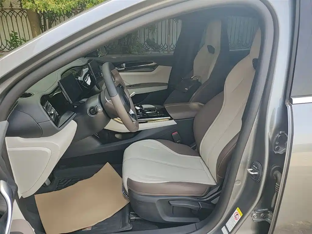 BYD Qin PLUS 2025 — фото 15