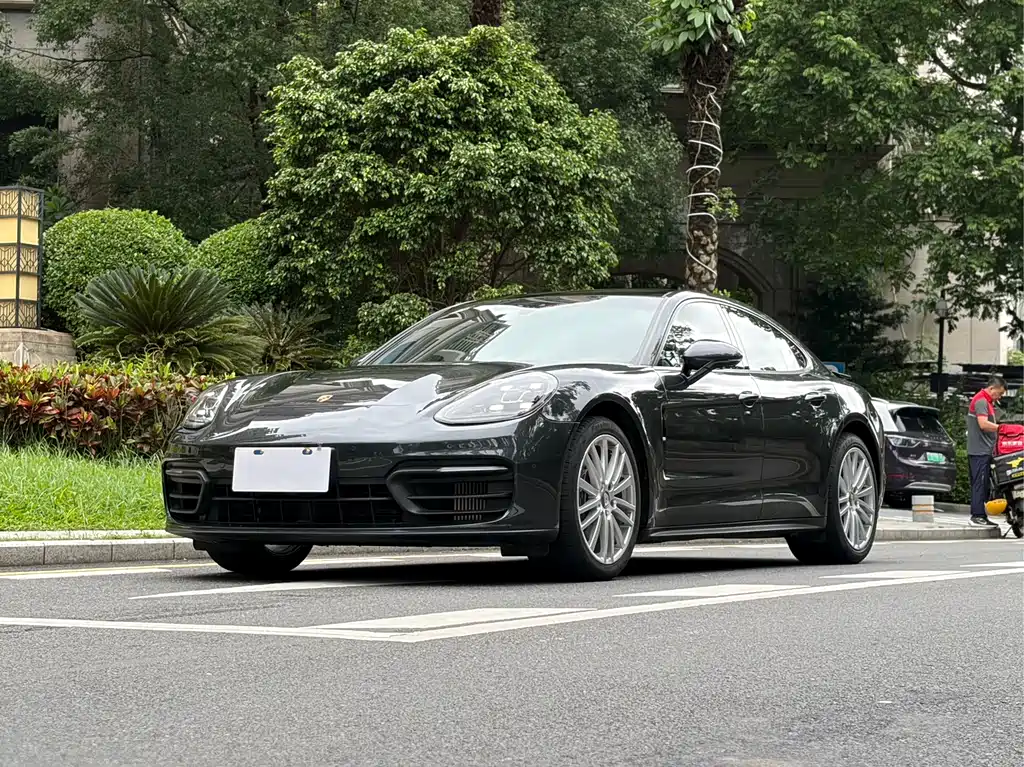Porsche Panamera 2024 — фото 2