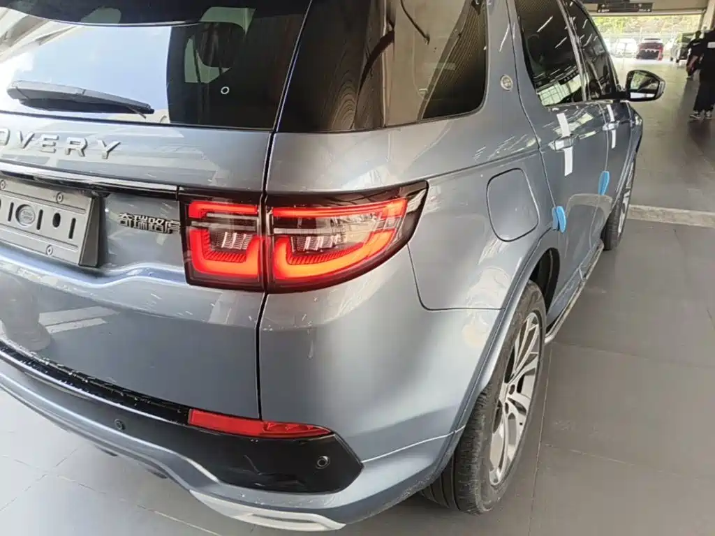 Land Rover Discovery Sport 2022 — фото 8