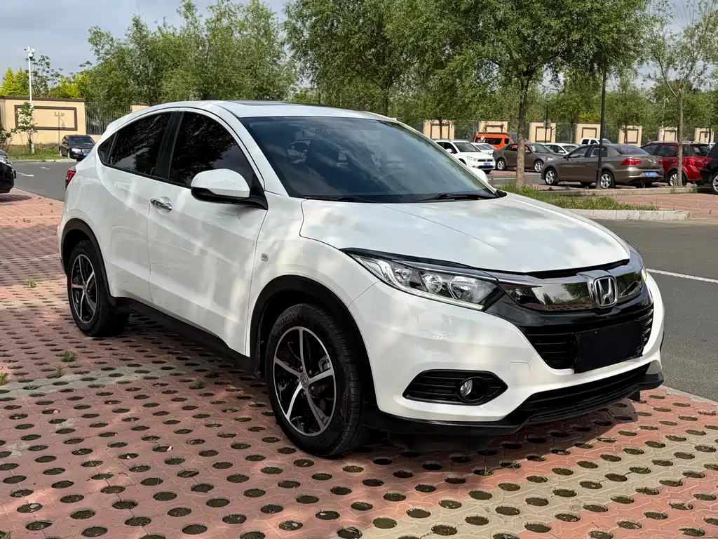 Honda Vezel 2022 — фото 3