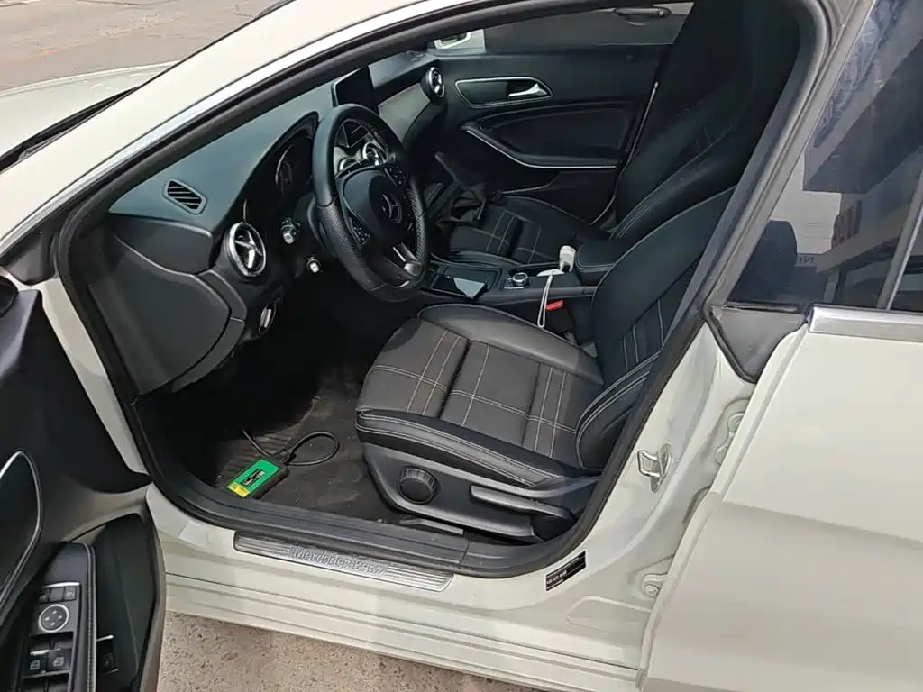 Mercedes-Benz CLA 2016 — фото 15