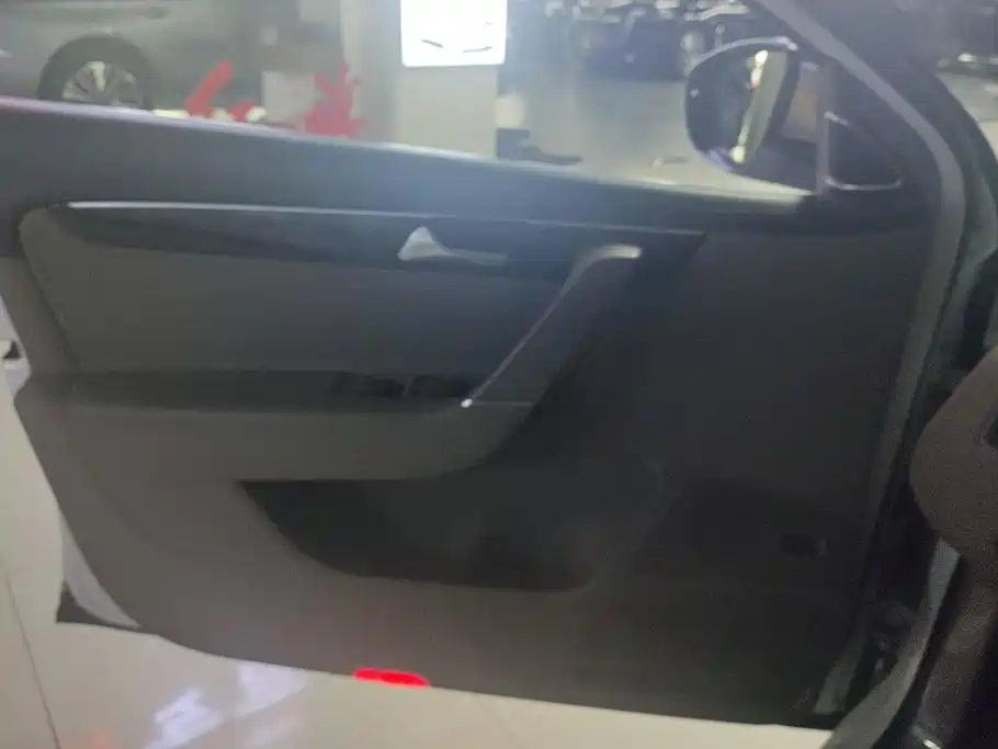 Volkswagen Magotan 2014