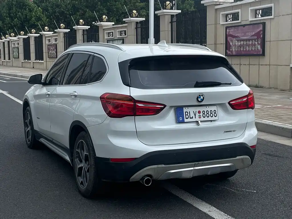 BMW X1 2017 — фото 10