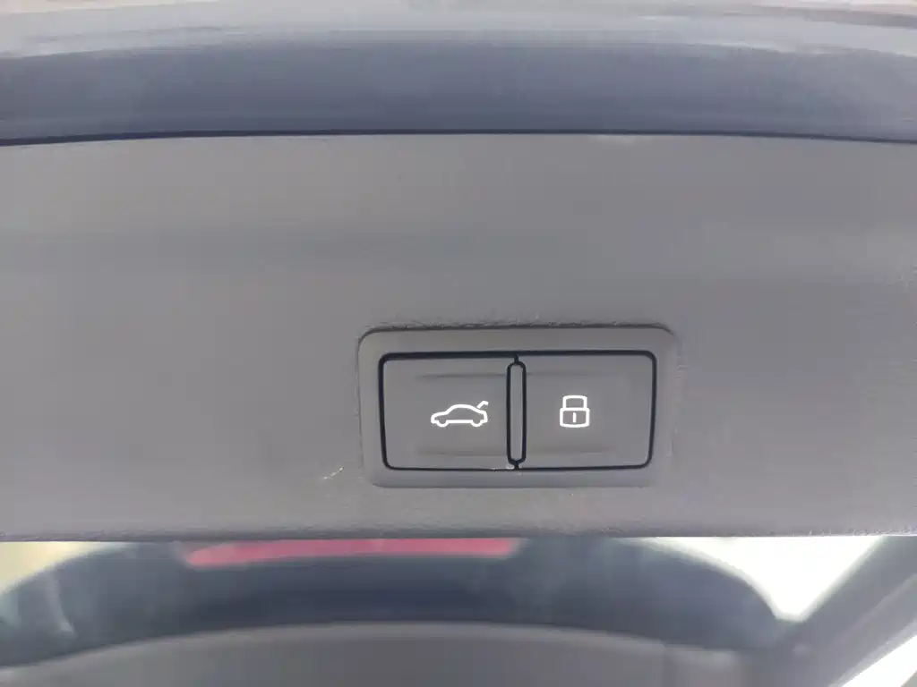 Audi Q3 2023 — фото 10