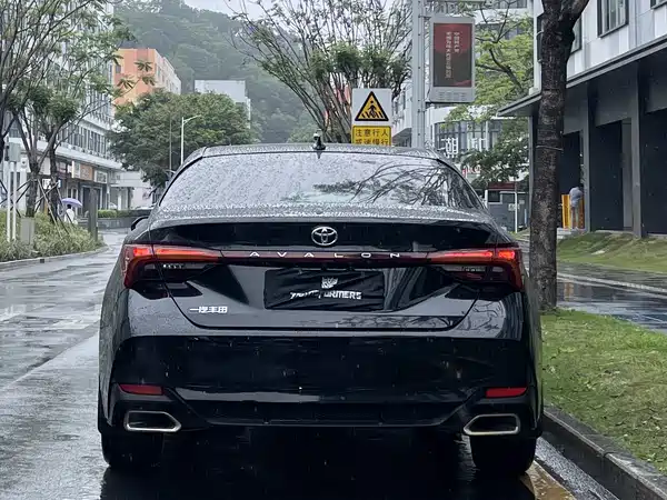 Toyota Avalon 2023