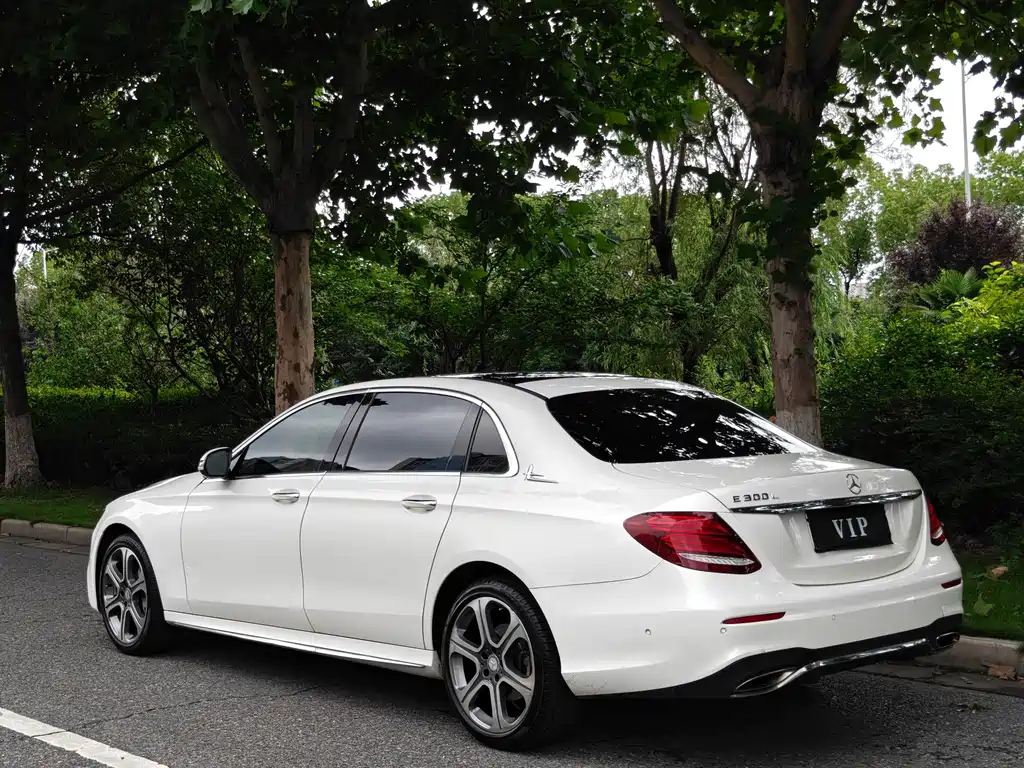 Mercedes-Benz E-Class 2017