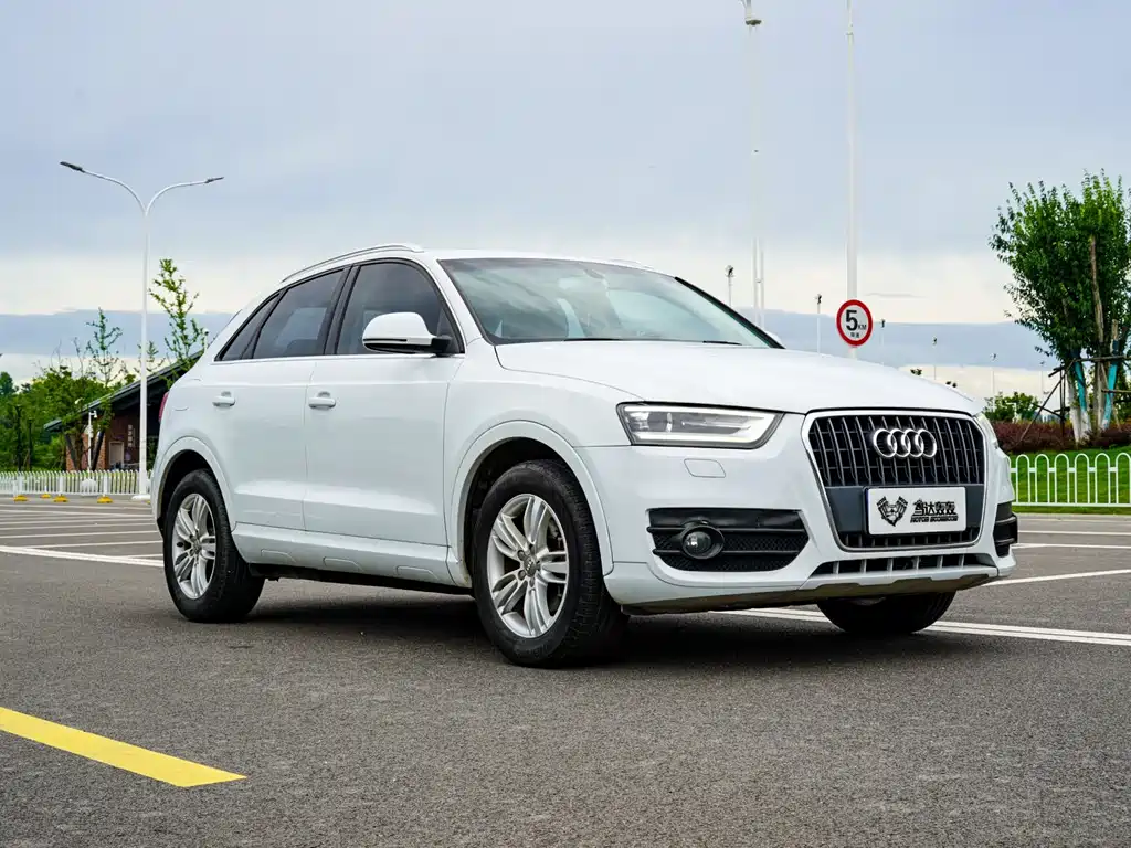 Audi Q3 2014
