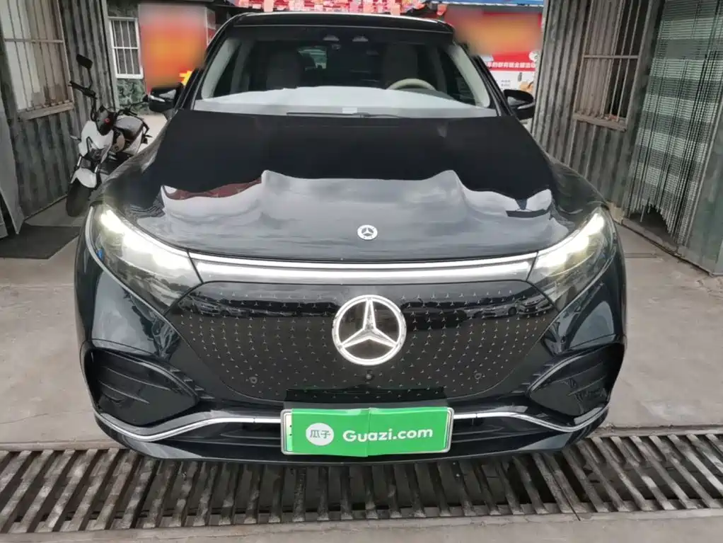Mercedes-Benz EQS SUV 2023