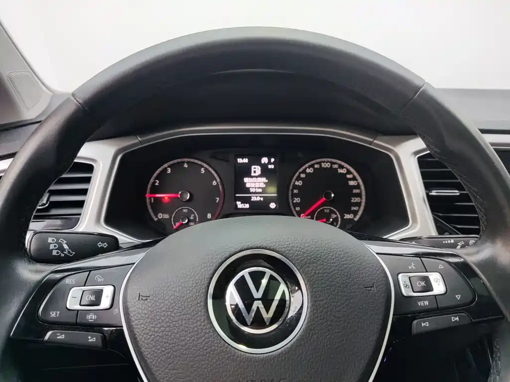 Volkswagen T-Roc 2022 — фото 16