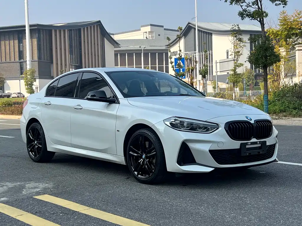 BMW 1 Series 2023