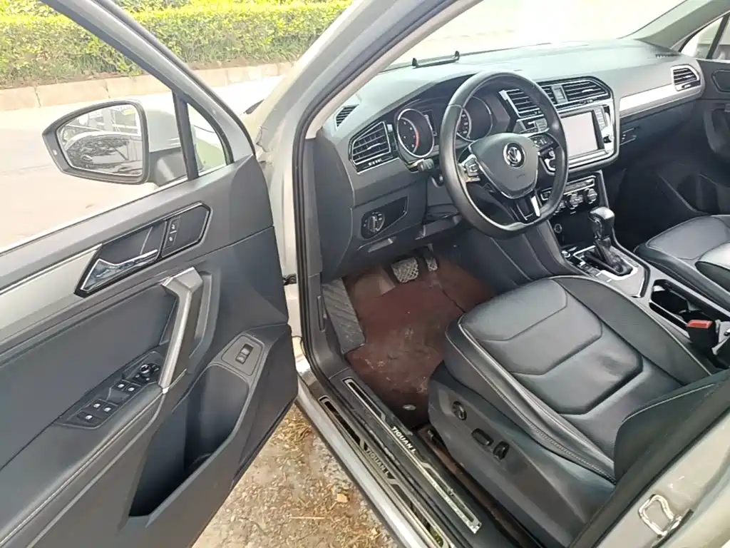 Volkswagen Tiguan L 2017 — фото 16